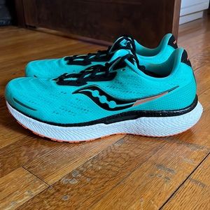 Saucony Mens Triumph 19
